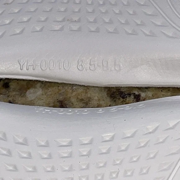 Yeezy Boost 350 V2 in Cream and Tan